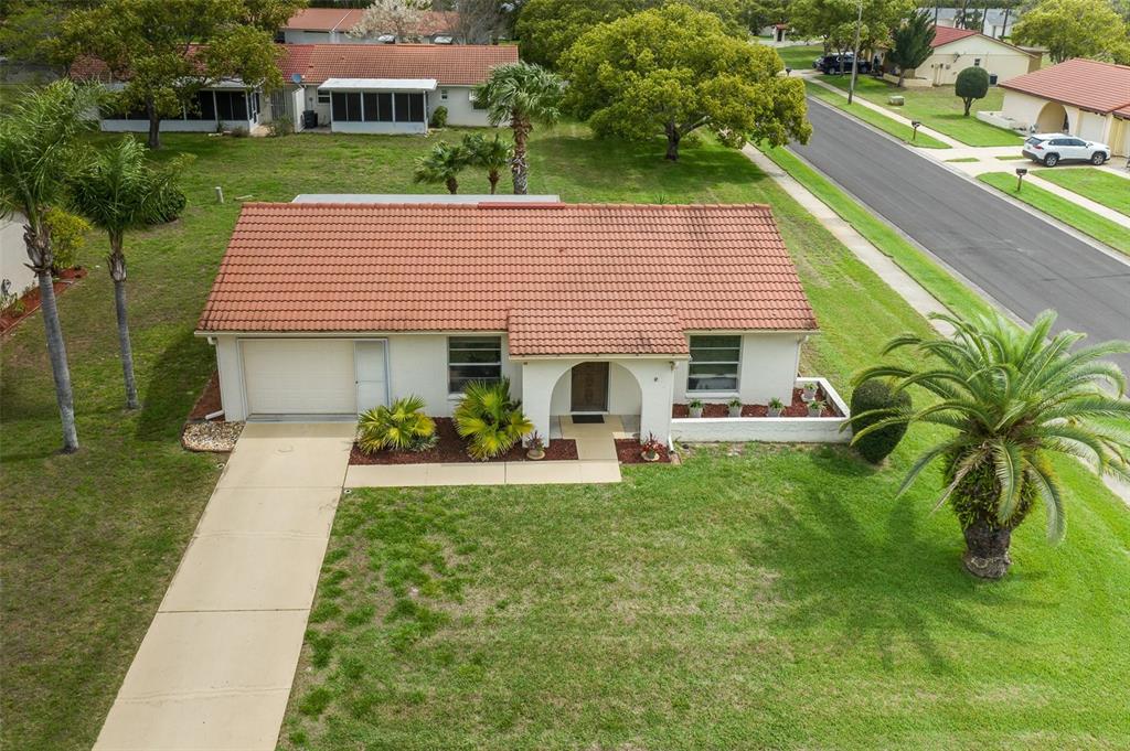 11334 Stansberry Drive Port Richey, FL 34668 - Photo 3 of 37