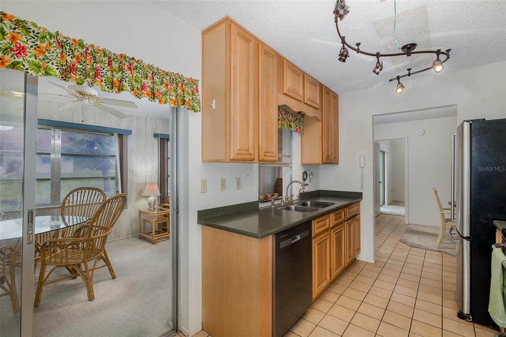 11334 Stansberry Drive Port Richey, FL 34668 - Photo 6 of 37