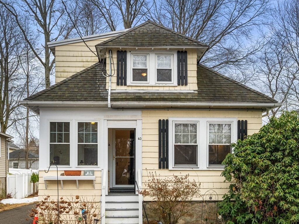 40 Newfield Street Boston, MA 02132 - Photo 1 of 21