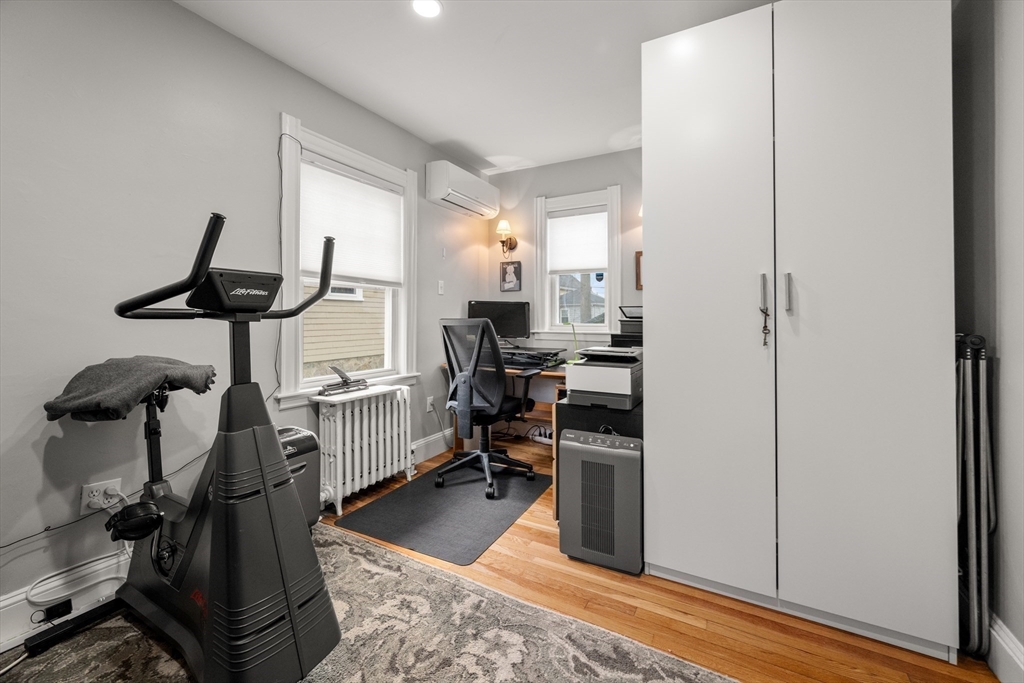 40 Newfield Street Boston, MA 02132 - Photo 13 of 21