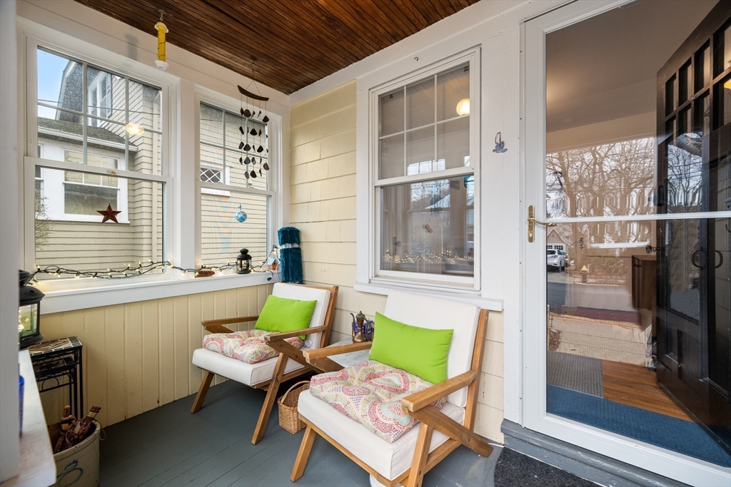 40 Newfield Street Boston, MA 02132 - Photo 2 of 21