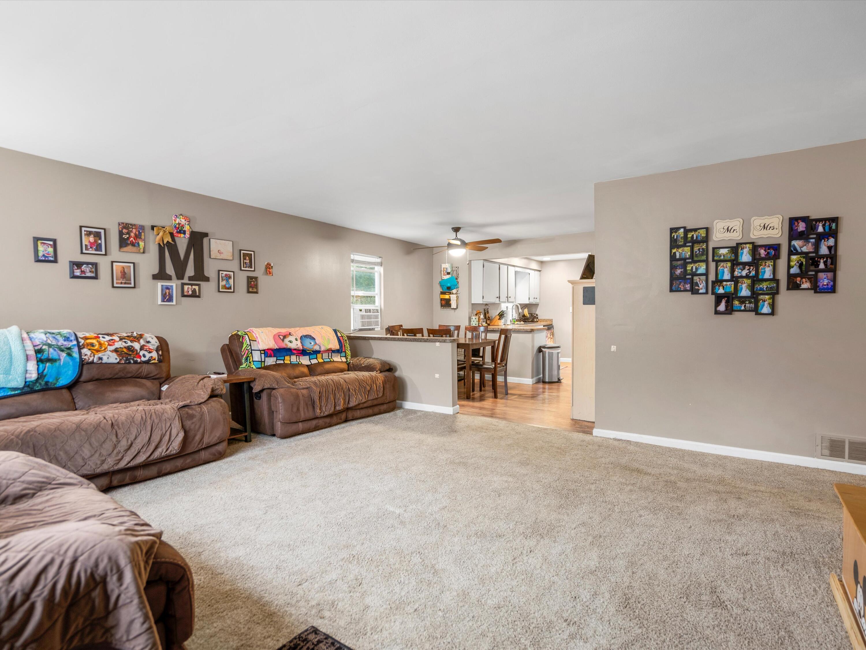 449 Joslyn Road Lake Orion, MI 48362 - Photo 5 of 19 05-DSC04243