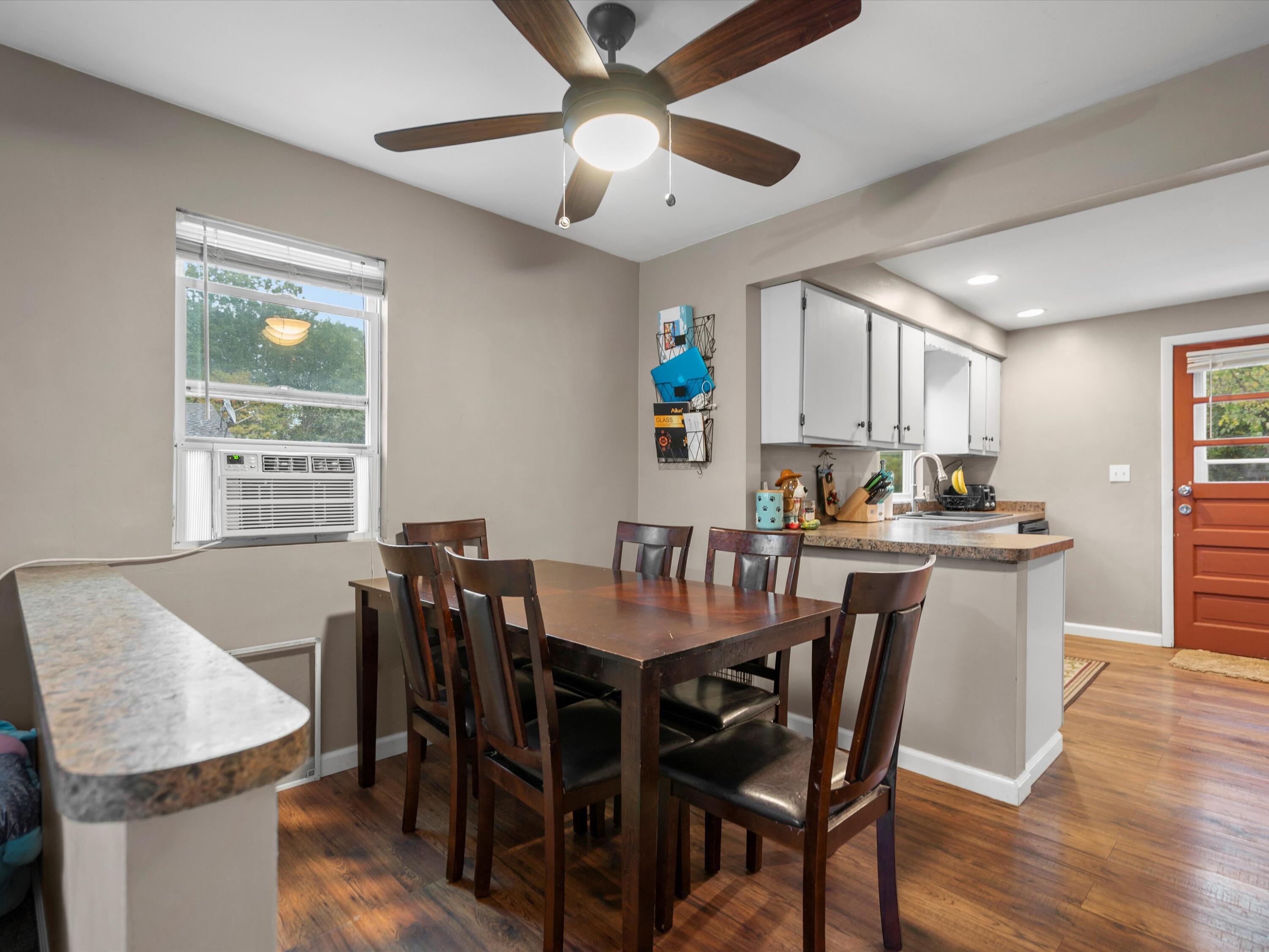 449 Joslyn Road Lake Orion, MI 48362 - Photo 9 of 19 09-DSC04273