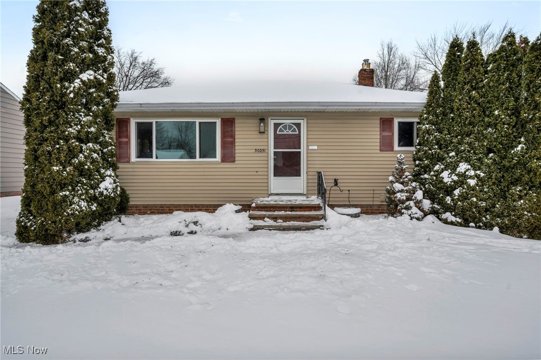 30051 Forestgrove Road Willowick, OH 44095 - Photo 2 of 47