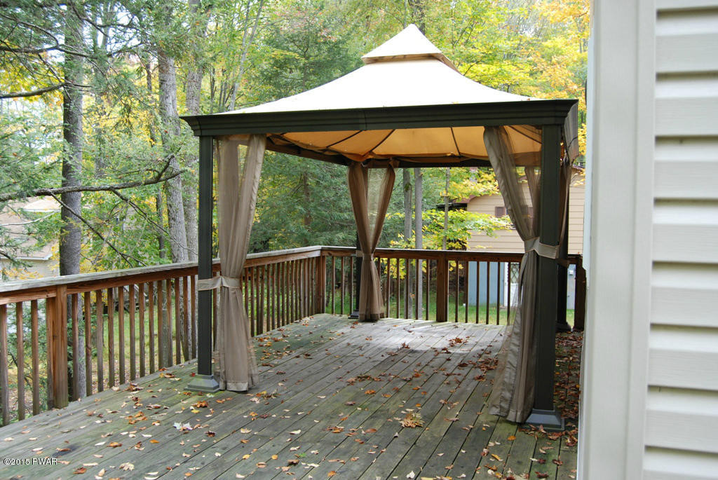1020 Tomahawk Road Lake Ariel, PA 18436 - Photo 27 of 34 DECK