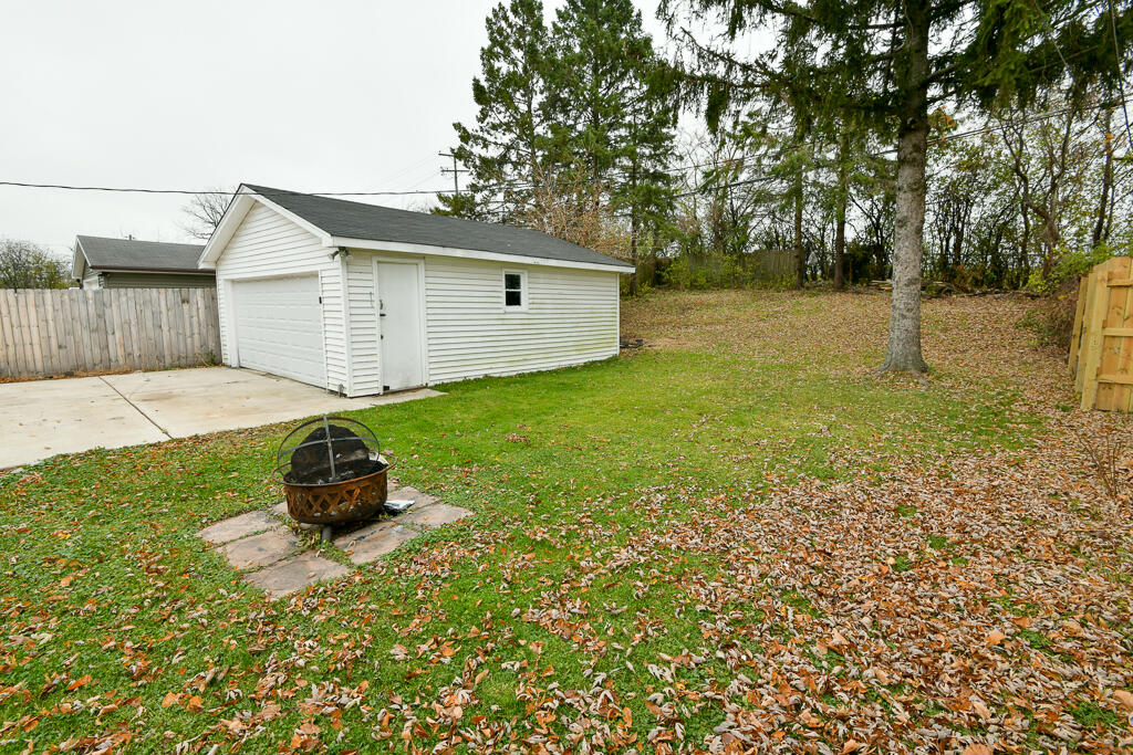 5129 16th Street Racine, WI 53406 - Photo 17 of 20 16th-18