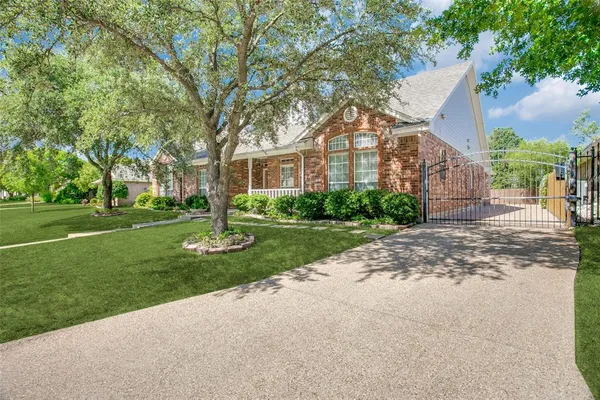 $3,350 | 7120 Axis Court, Fort Worth, TX 76132