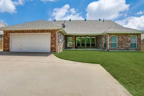 $3,350 | 7120 Axis Court, Fort Worth, TX 76132