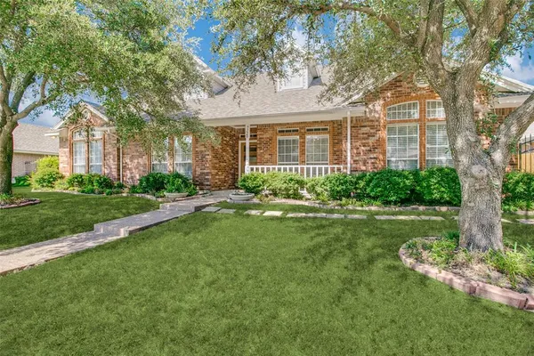 $3,350 | 7120 Axis Court, Fort Worth, TX 76132