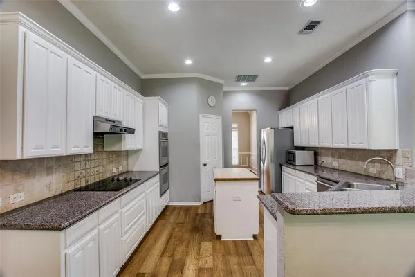 $3,350 | 7120 Axis Court, Fort Worth, TX 76132