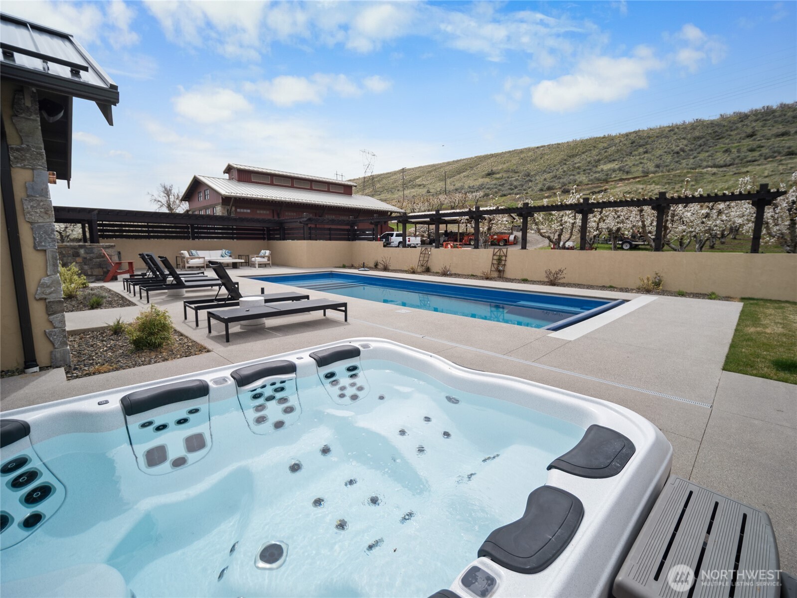 5814 Colockum Road Malaga, WA 98828 - Photo 21 of 40 a view of roof deck with furniture and stove