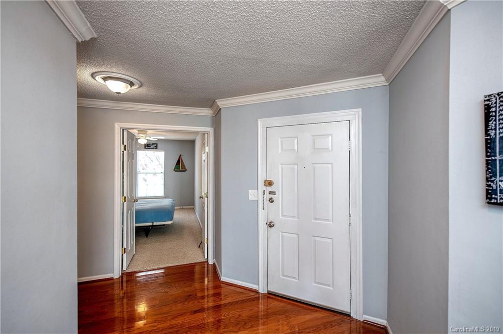 20105 Henderson Road, Unit M Cornelius, NC 28031 - Photo 3 of 20 Gallery Image 3