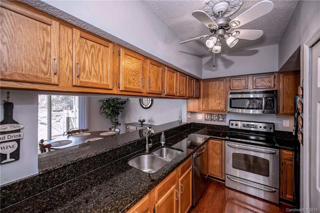 20105 Henderson Road, Unit M Cornelius, NC 28031 - Photo 7 of 20 Gallery Image 7