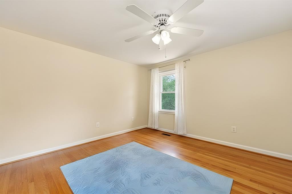 259 Main Entrance Drive Pittsburgh, PA 15228 - Photo 28 of 45 Gallery Image 28
