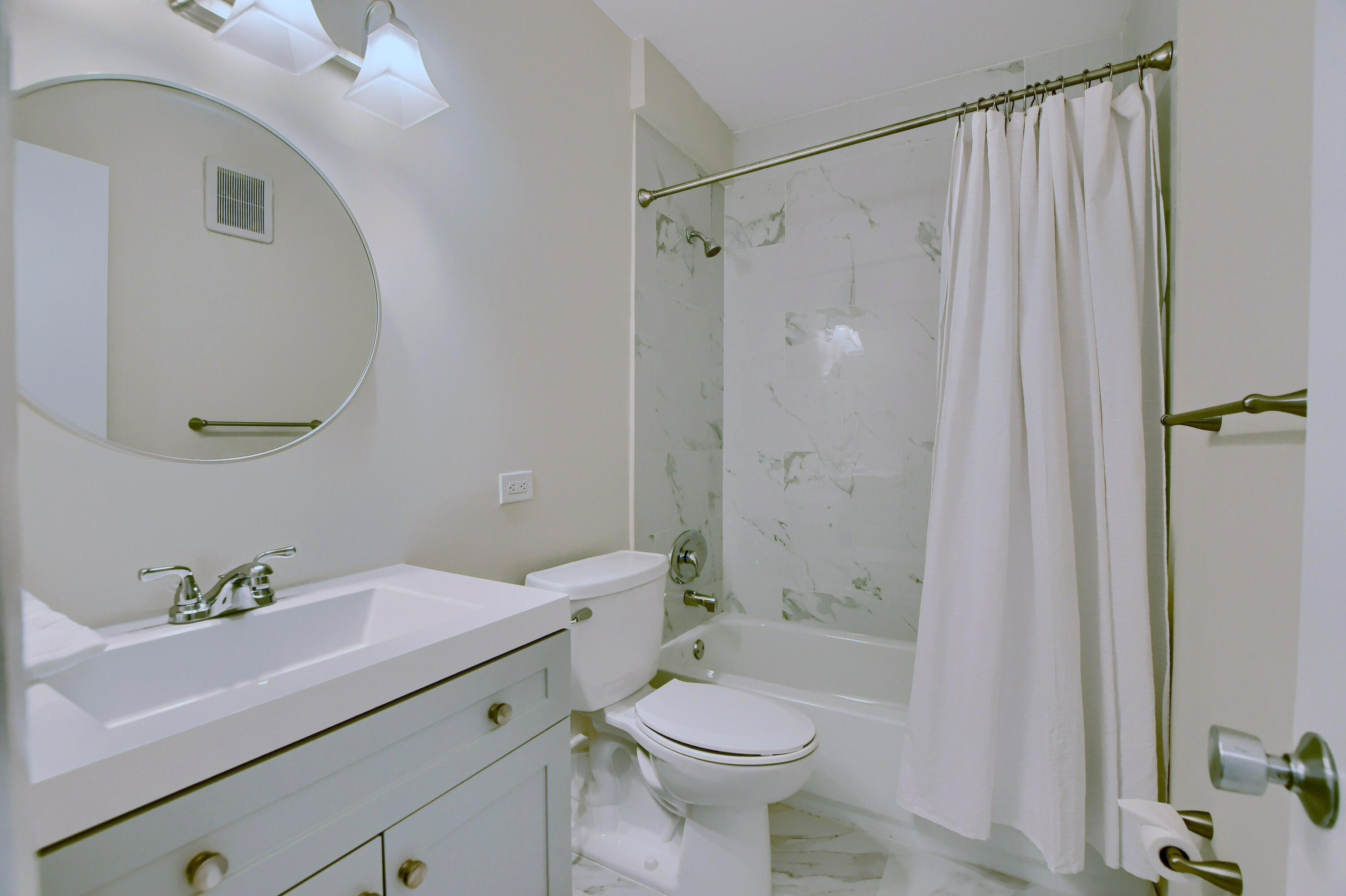 2730 Banyan Road, Unit 22 Boca Raton, FL 33432 - Photo 7 of 20 2730 BANYAN RD. #22B