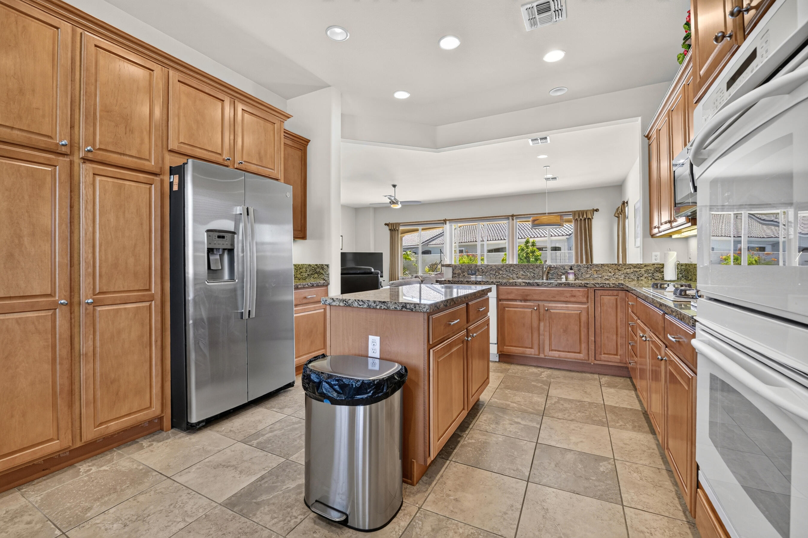 40407 Corte Santa Susana Indio, CA 92203 - Photo 11 of 45 40407-corte-santa-susana-036