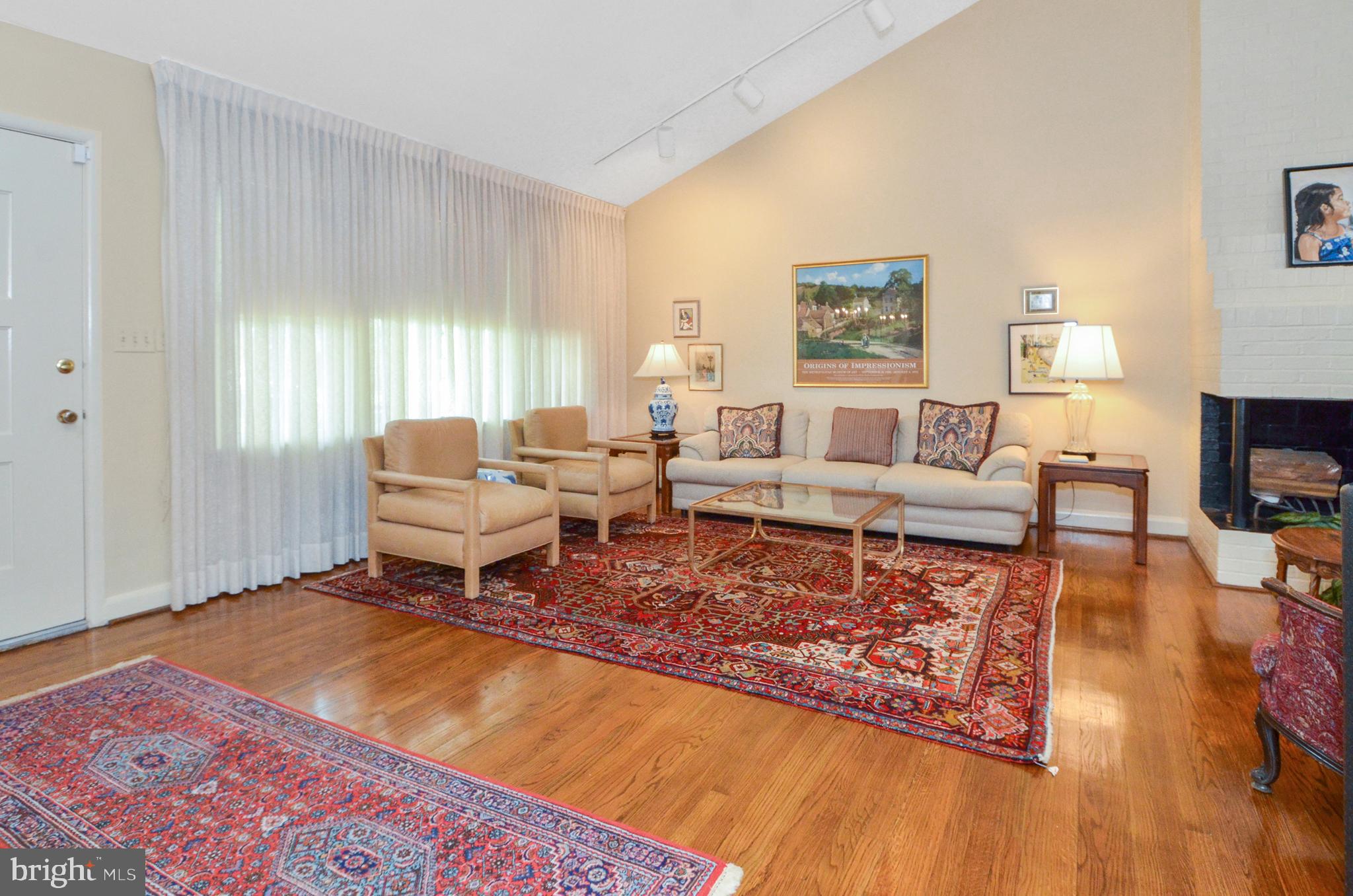 3210 Hatton Road Baltimore, MD 21208 - Photo 3 of 27 Gallery Image 3