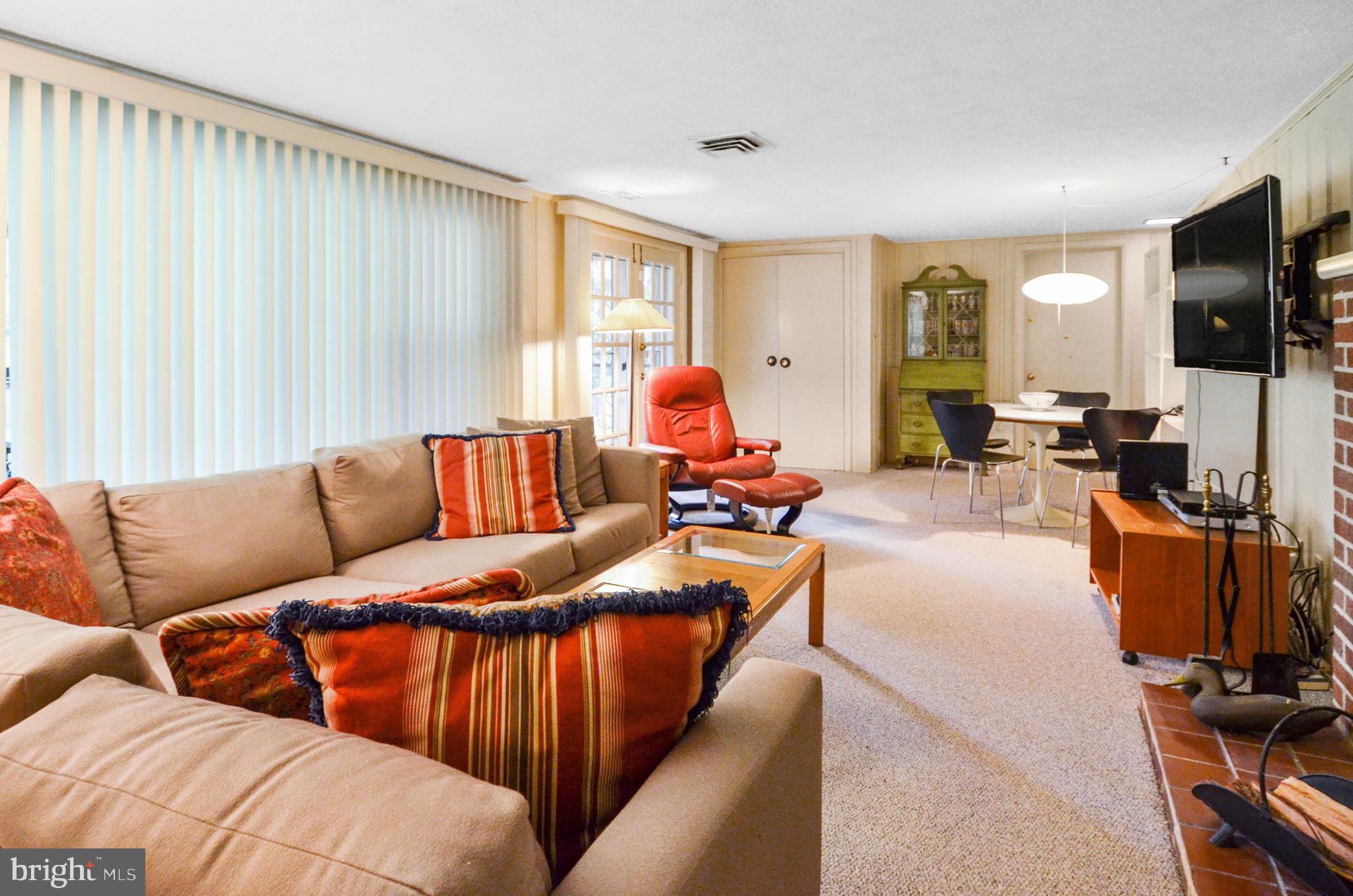 3210 Hatton Road Baltimore, MD 21208 - Photo 22 of 27 Gallery Image 22