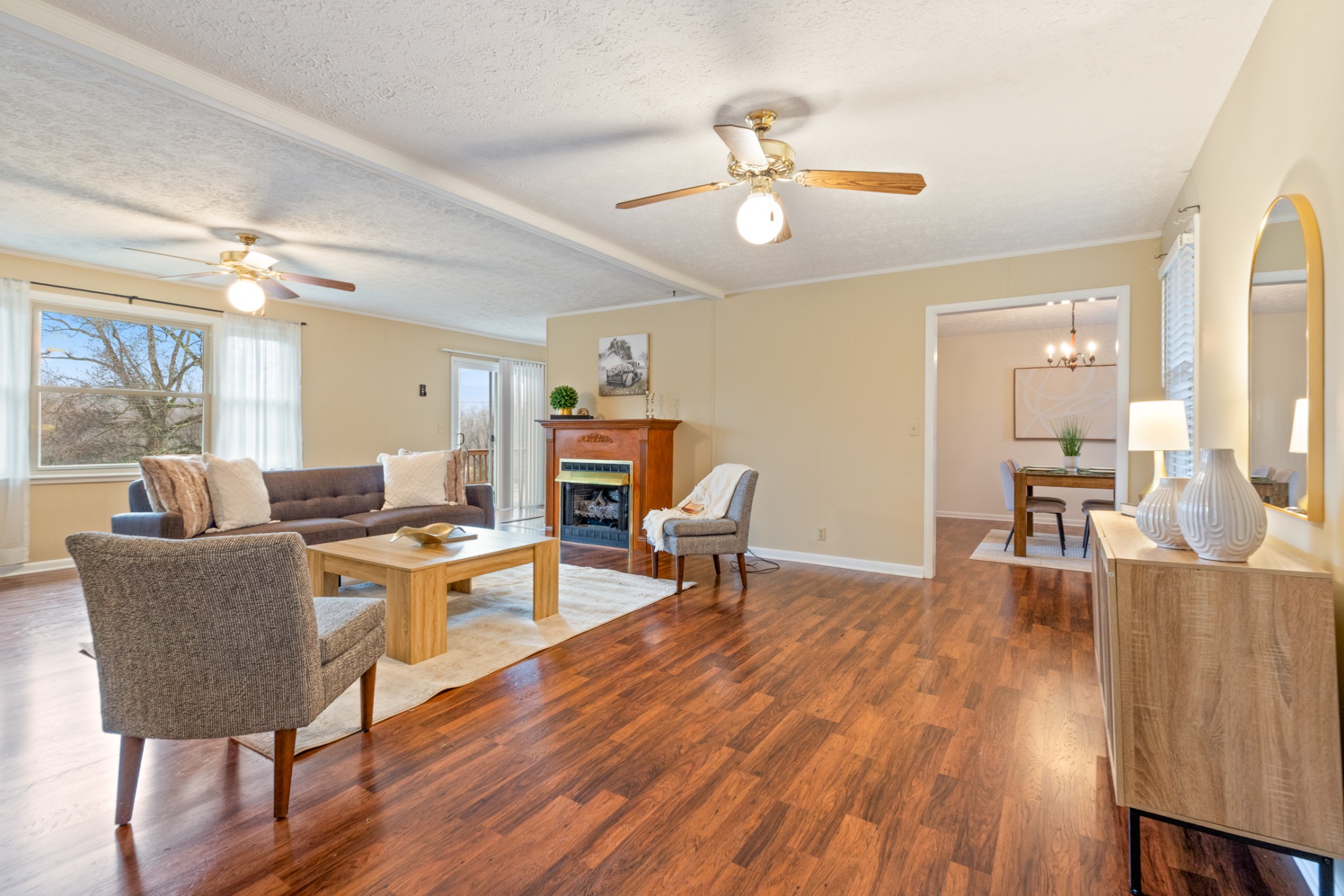 2054 Ridgecrest Circle Dickson, TN 37055 - Photo 8 of 38 a living room with furniture and a wooden floor