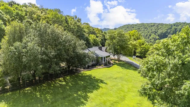 $1,245,000 | 7474 Nashville Highway, Dowelltown, TN 37059