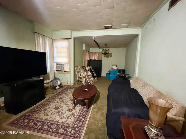 $52,000 | 598 Napoleon Avenue, Sunset, LA 70584