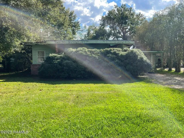 $52,000 | 598 Napoleon Avenue, Sunset, LA 70584