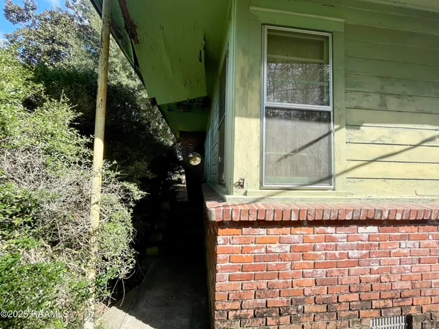 $52,000 | 598 Napoleon Avenue, Sunset, LA 70584