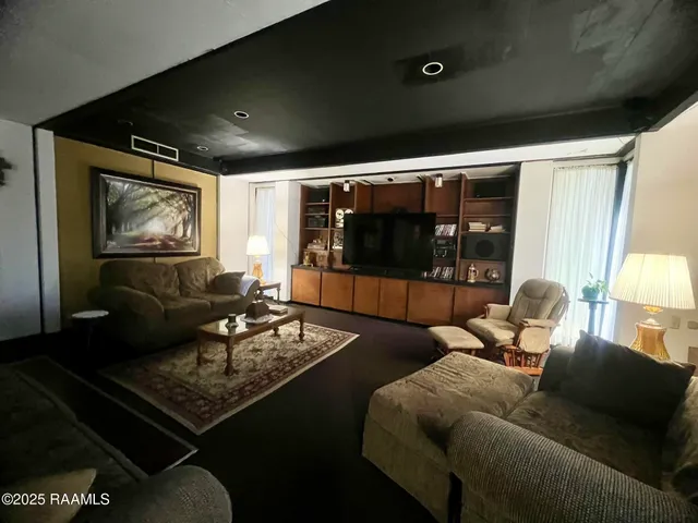 $52,000 | 598 Napoleon Avenue, Sunset, LA 70584