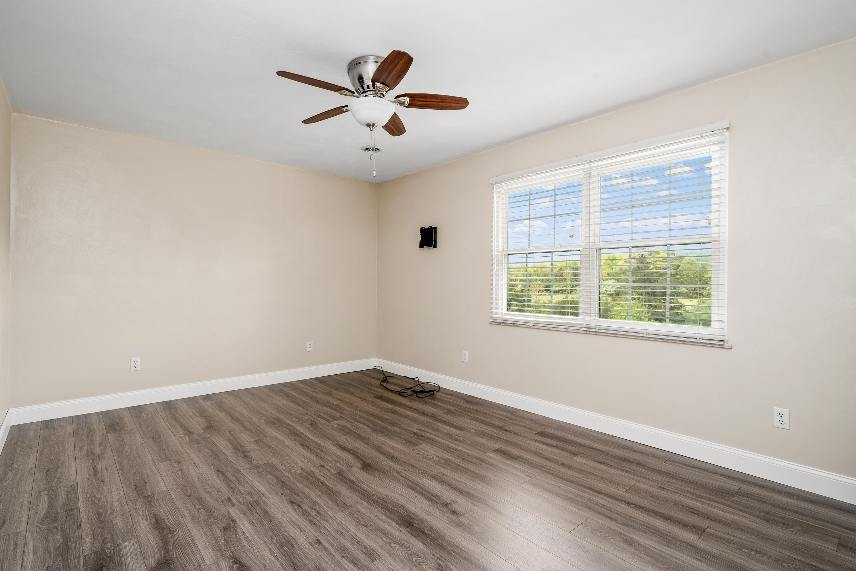 3919 Botetourt Road Fincastle, VA 24090 - Photo 14 of 26 Bedroom