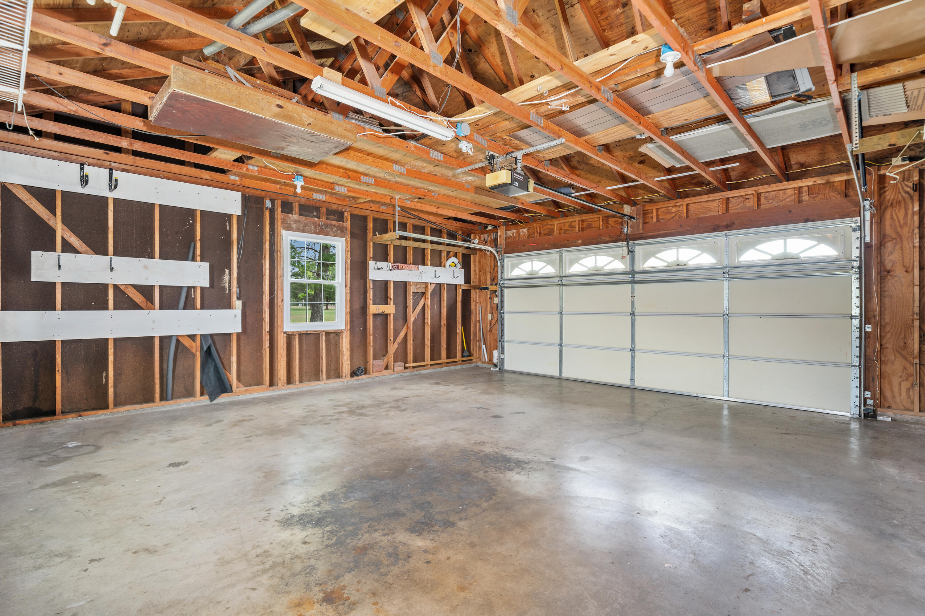 3919 Botetourt Road Fincastle, VA 24090 - Photo 26 of 26 Garage attached