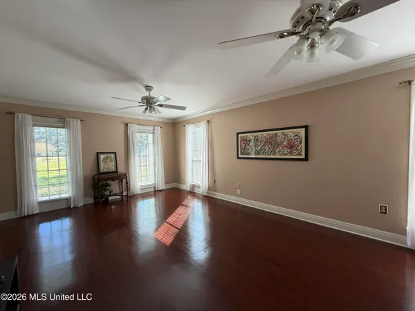 $300,000 | 5 Windsong Court, Natchez, MS 39120