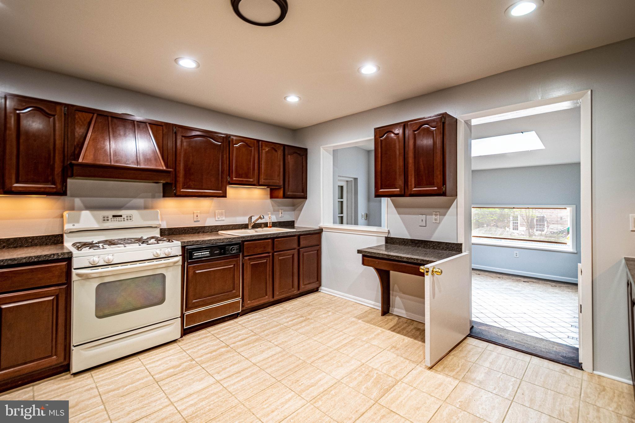 6901 Old Stage Road Rockville, MD 20852 - Photo 11 of 61 Gallery Image 11