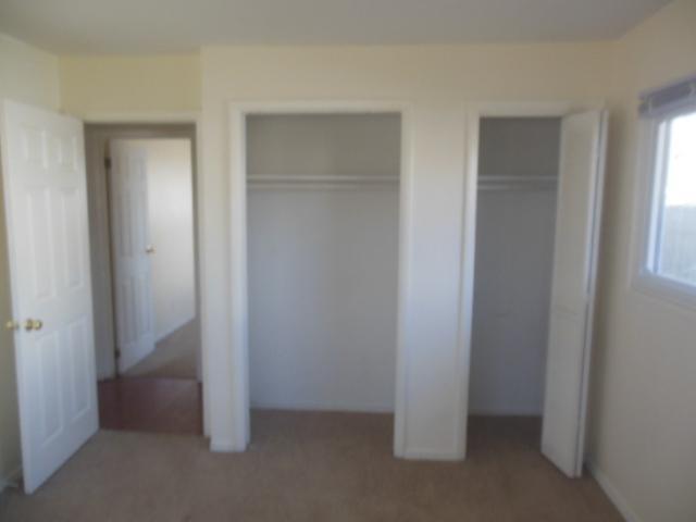 8139 Barry Road Indianapolis, IN 46219 - Photo 5 of 8 Gallery Image 5