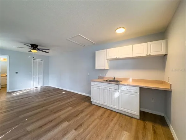 $1,100 | 102 Mango Drive, Unit FRONT, Davenport, FL 33897