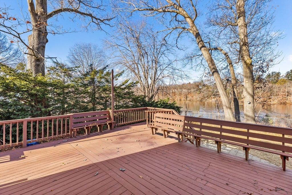 238 River Road Lowell, MA 01852 - Photo 13 of 38