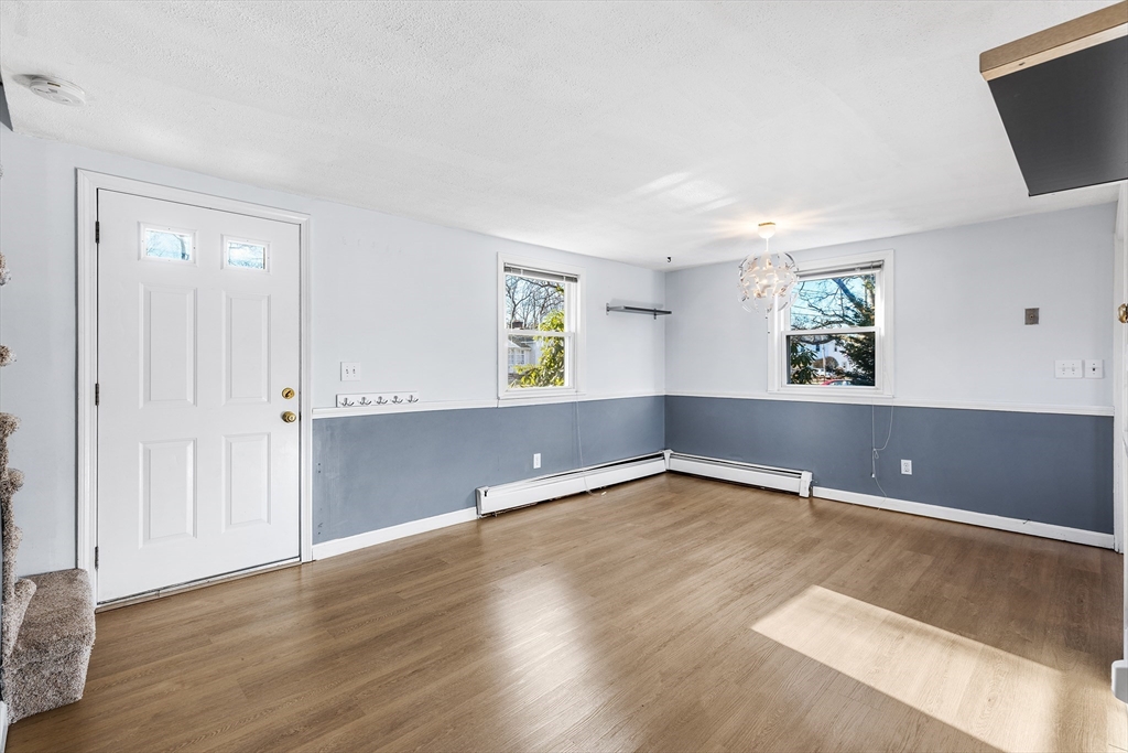 238 River Road Lowell, MA 01852 - Photo 16 of 38