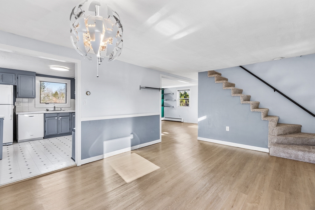 238 River Road Lowell, MA 01852 - Photo 17 of 38