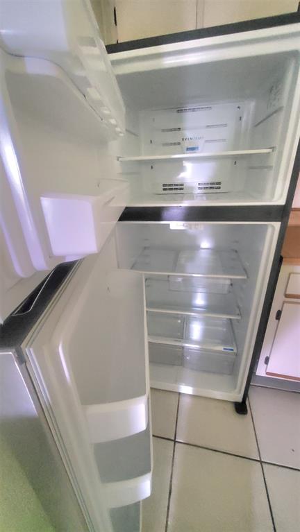 9731 West McNab Road, Unit 208 Fort Lauderdale, FL 33321 - Photo 11 of 31 a close view of stove