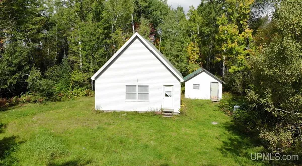 $75,000 | 25094 Livingston Road, Ewen, MI 49925