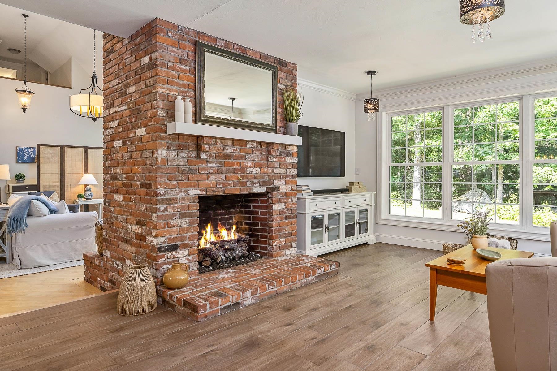 13 Colonial Way Exeter, NH 03833 - Photo 5 of 40