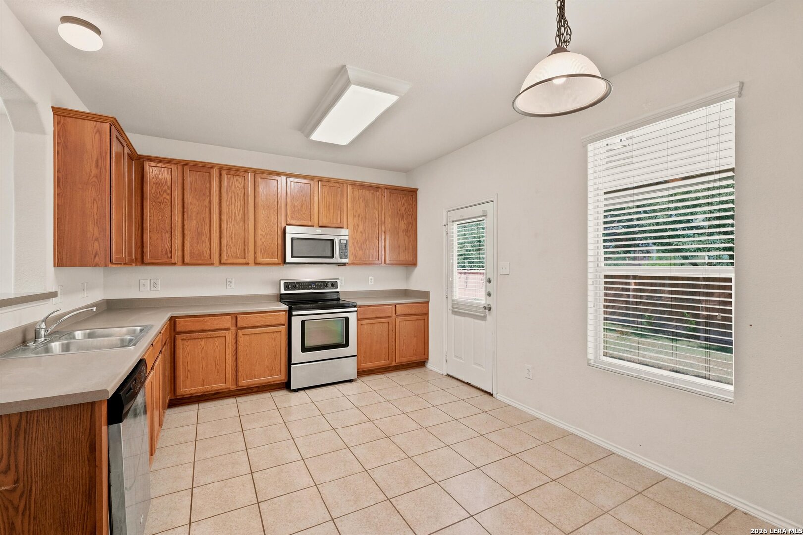 101 Stampede Ranch Schertz, TX 78154 - Photo 9 of 29