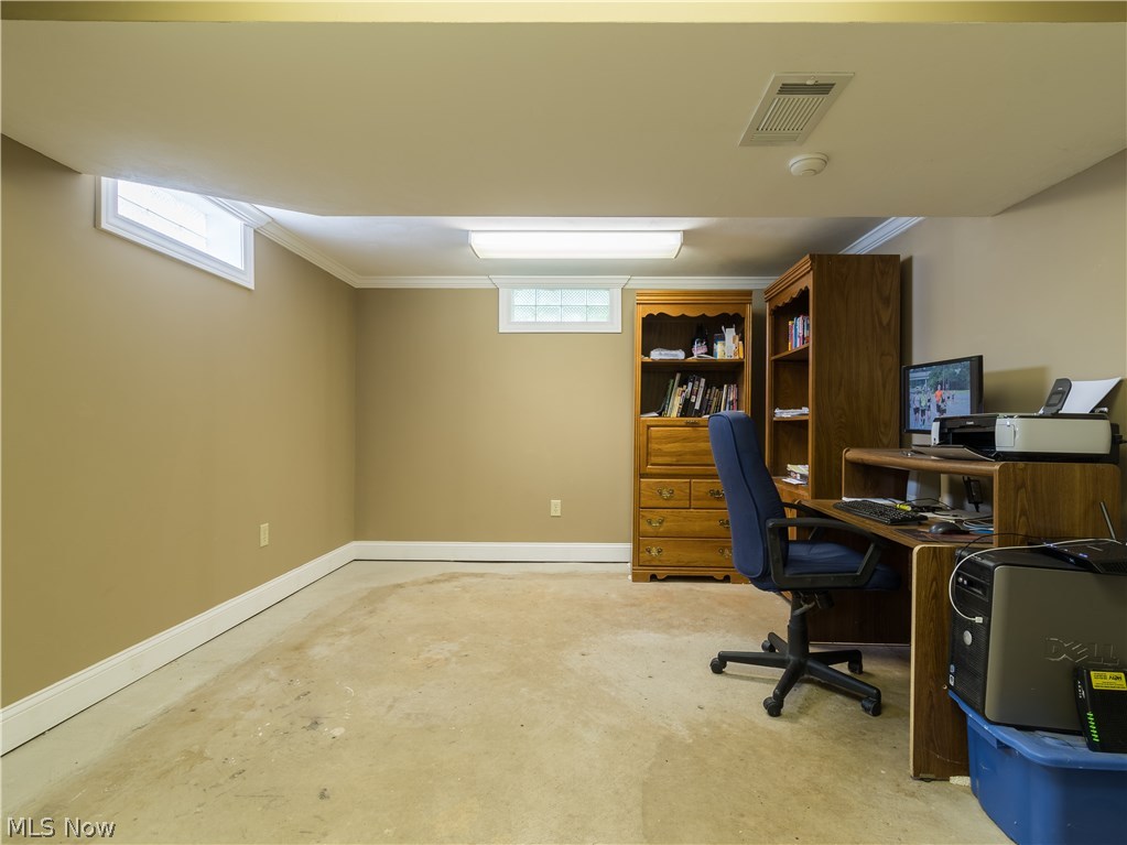 6867 Navarre Road Southwest Massillon, OH 44646 - Photo 25 of 35