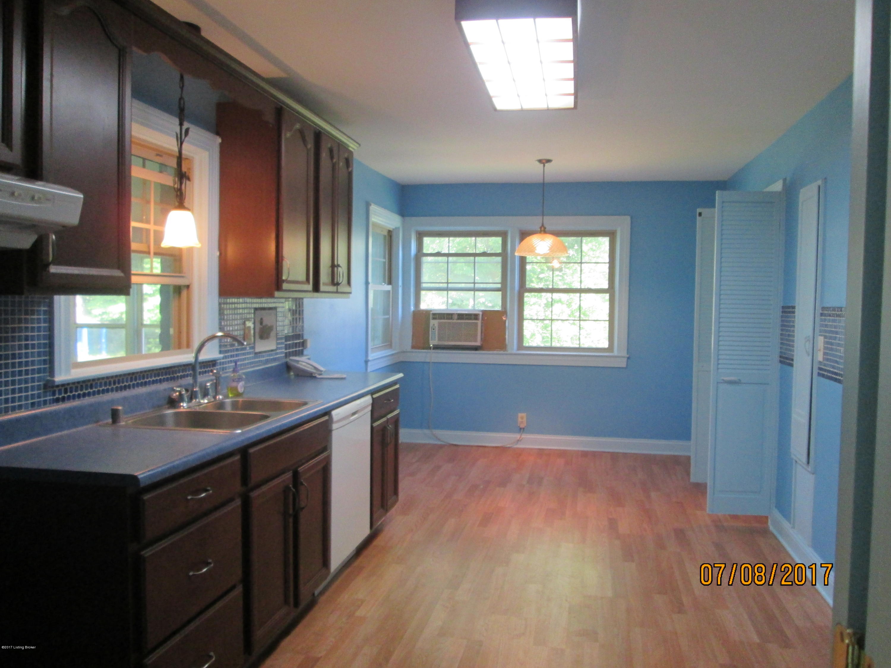 3649 Zoneton Road Shepherdsville, KY 40165 - Photo 16 of 28 Eat In Kitchen