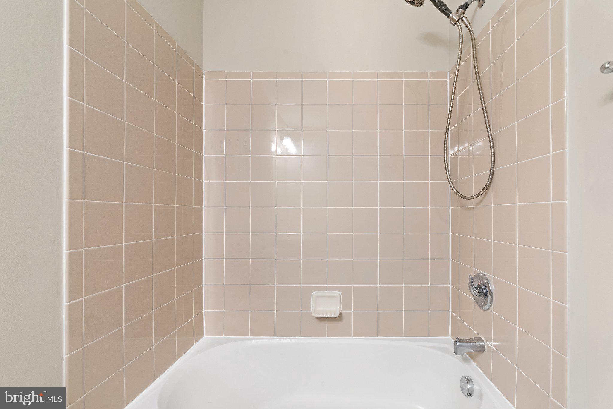 3040 Rittenhouse Circle, Unit 46 Fairfax, VA 22031 - Photo 44 of 66 Upper Level Full Bath