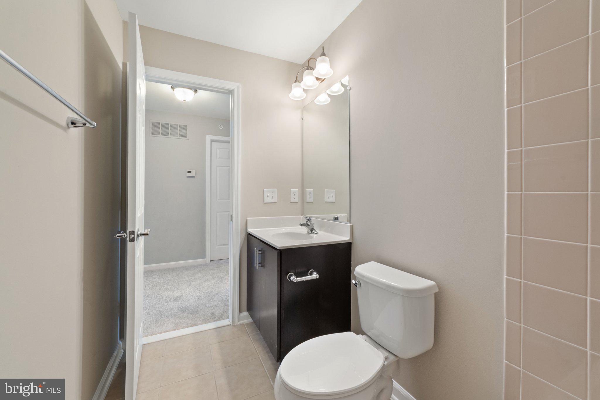 3040 Rittenhouse Circle, Unit 46 Fairfax, VA 22031 - Photo 45 of 66 Upper Level Full Bath