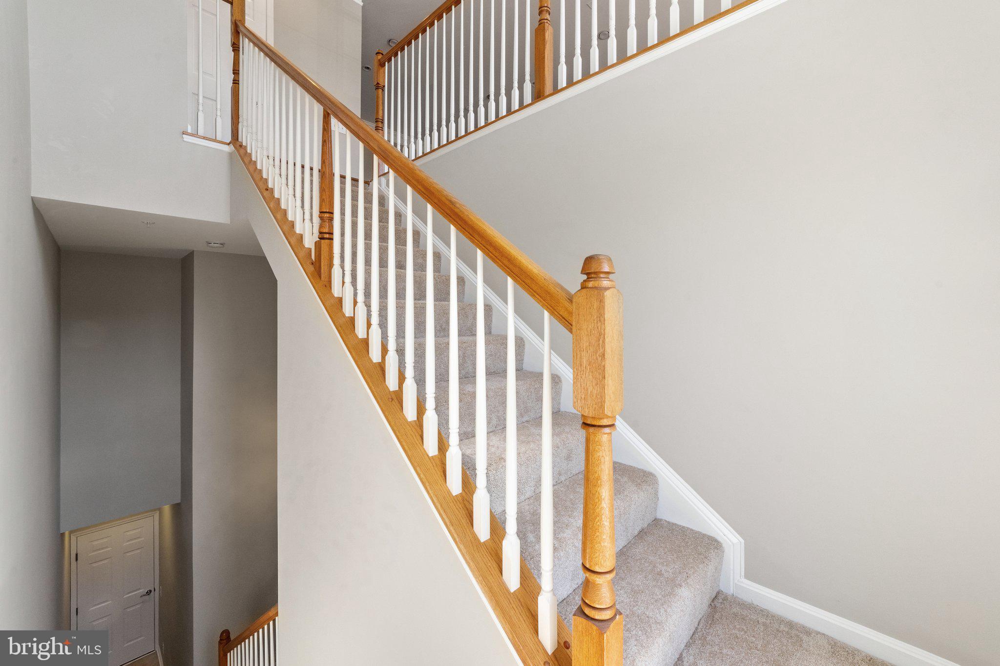 3040 Rittenhouse Circle, Unit 46 Fairfax, VA 22031 - Photo 54 of 66 Foyer