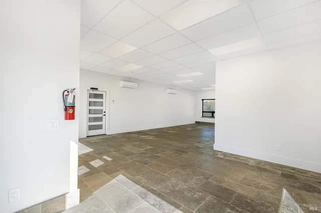 $2,300,000 | 10342 Old Redwood Highway, Windsor, CA 95492