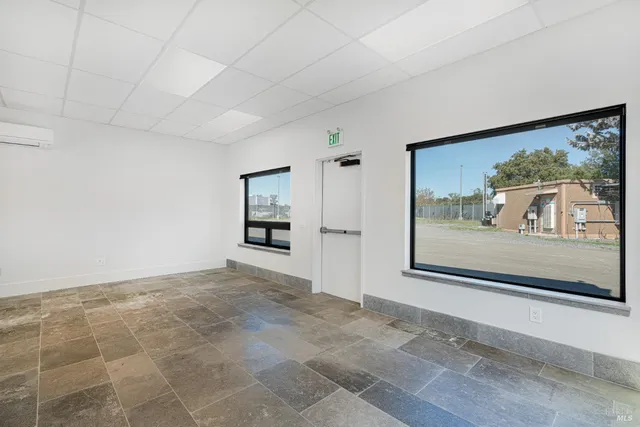 $2,300,000 | 10342 Old Redwood Highway, Windsor, CA 95492