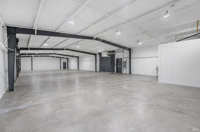 $2,300,000 | 10342 Old Redwood Highway, Windsor, CA 95492