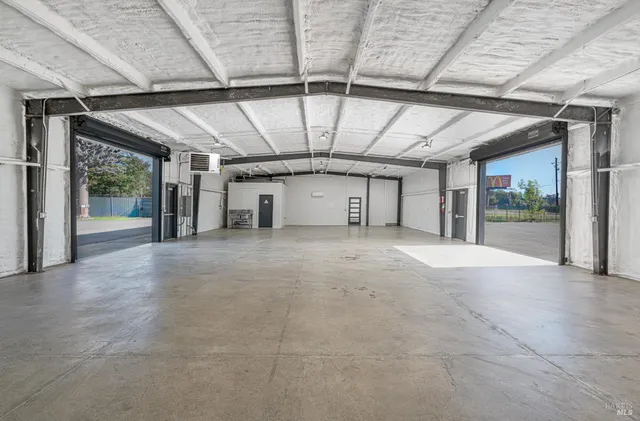 $2,300,000 | 10342 Old Redwood Highway, Windsor, CA 95492